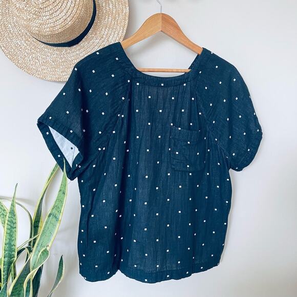 Madewell Lightspun Renwood Button-Back Top in Square Spot - Picture 4 of 7